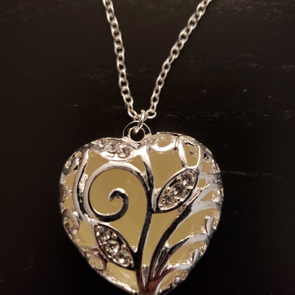 Glow In The Dark Floral Necklace